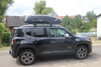 Edenkoben: Dachbox 450 Liter auf einem Jeep Renegade