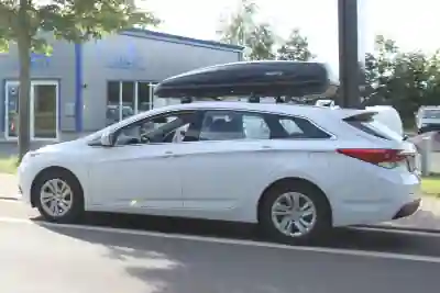 Eine Dachbox von HAPRO mit einem Volumen von 530 Liter