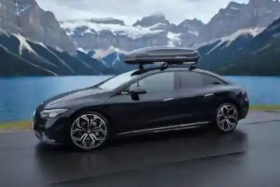 Mercedes EQE: Dachbox mieten