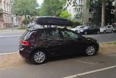 Dachbox auf einem VW Golf