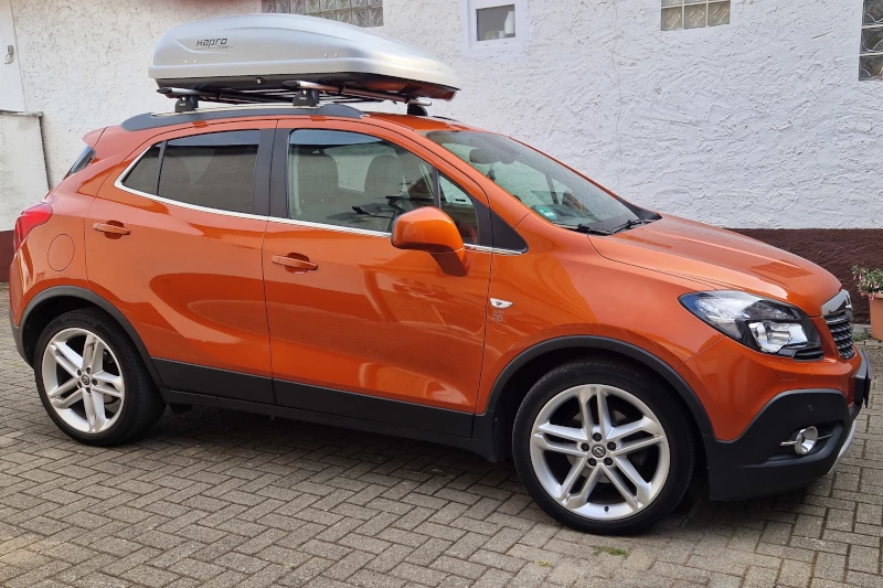 Hermeskeil - eine 370-Liter Dachbox auf einem Opel Mokka