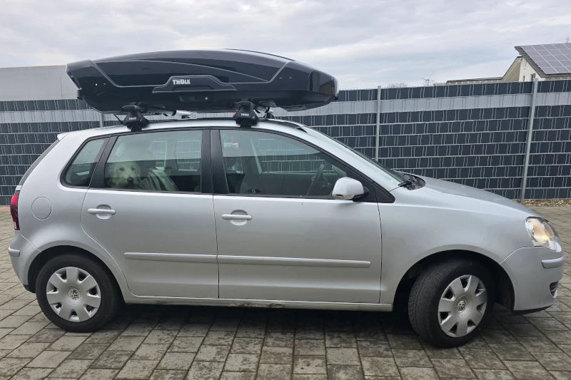 Kirchheimbolanden - eine 450-Liter Dachbox auf einem VW Polo