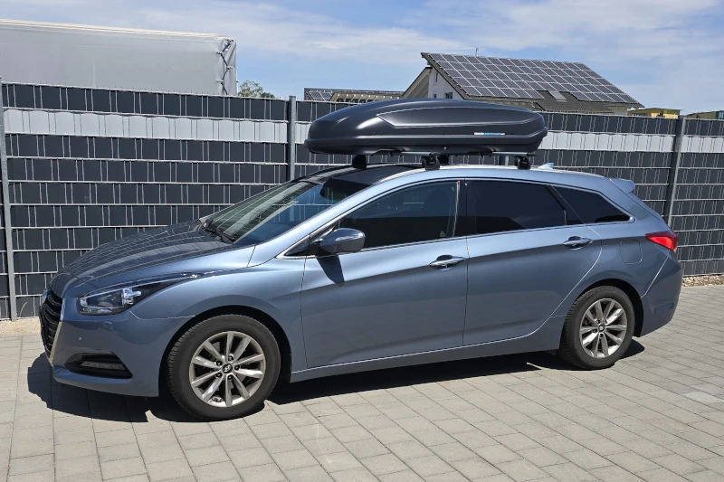 Ottersheim - eine 430-Liter Dachbox auf einem Hyundai i40 Kombi