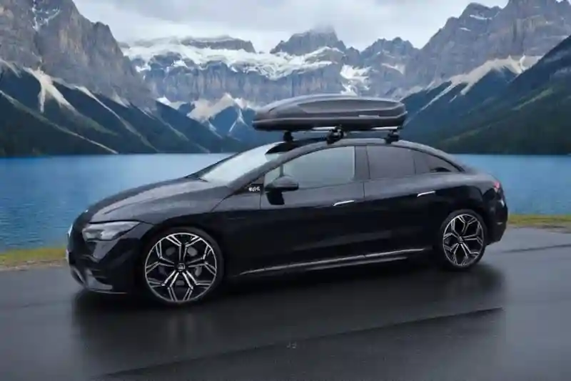 Speyer - eine 430-Liter Dachbox auf einem Mercedes EQE