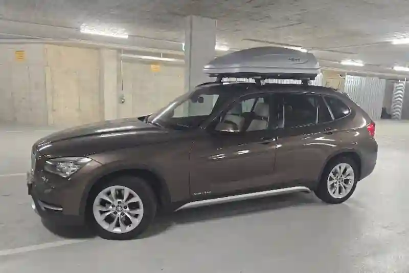 Dachbox in Queidersbach auf einem BMW X1