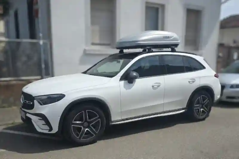 Bundenthal - eine 370-Liter Dachbox auf einem Mercedes GLC