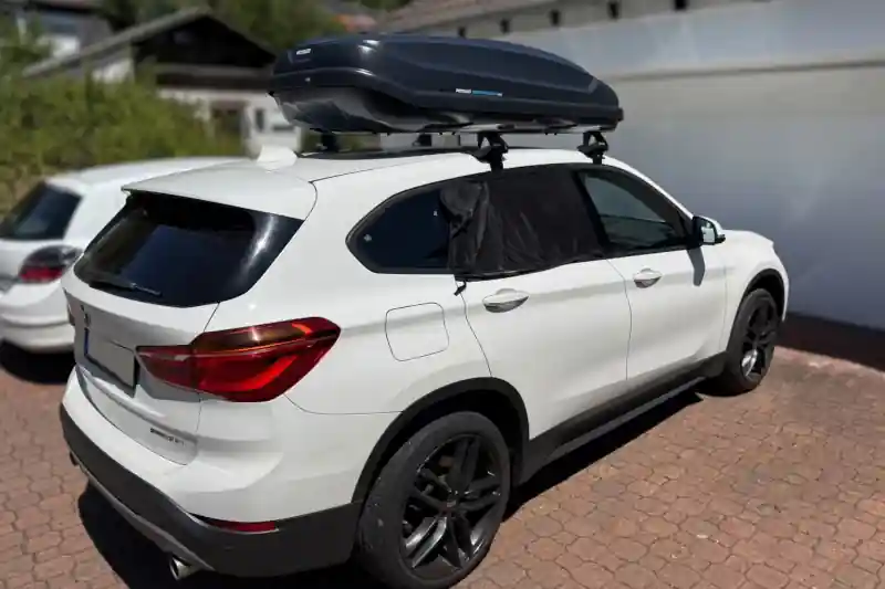 Dachbox in Ettlingen auf einem BMW X1
