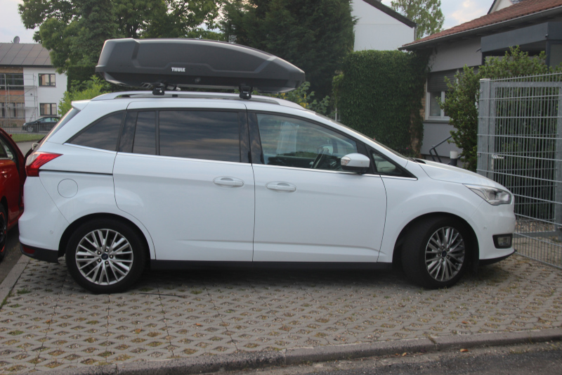 Speyer: Dachbox 450 Liter auf einem Ford Grand C-Max