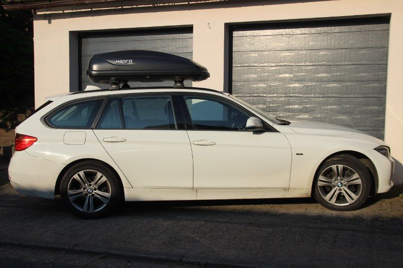 BMW 3er Touring mit einer Dachbox mit 430 Liter Volumen in Marpingen